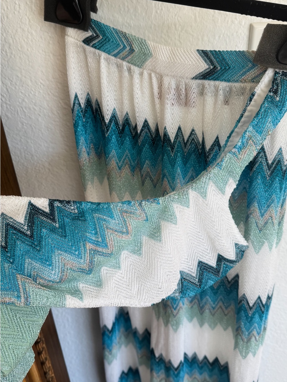 Missoni White and Blue Metallic Zigzag One-Shoulder Bikini NWOT - Picture 4 of 8